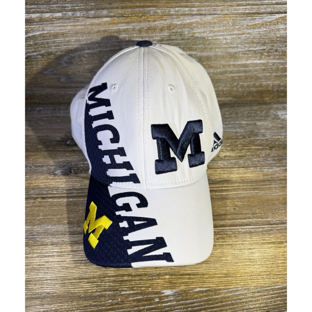Vintage Adidas Michigan Wolverines Football Hat Size NCAA L/XL READ